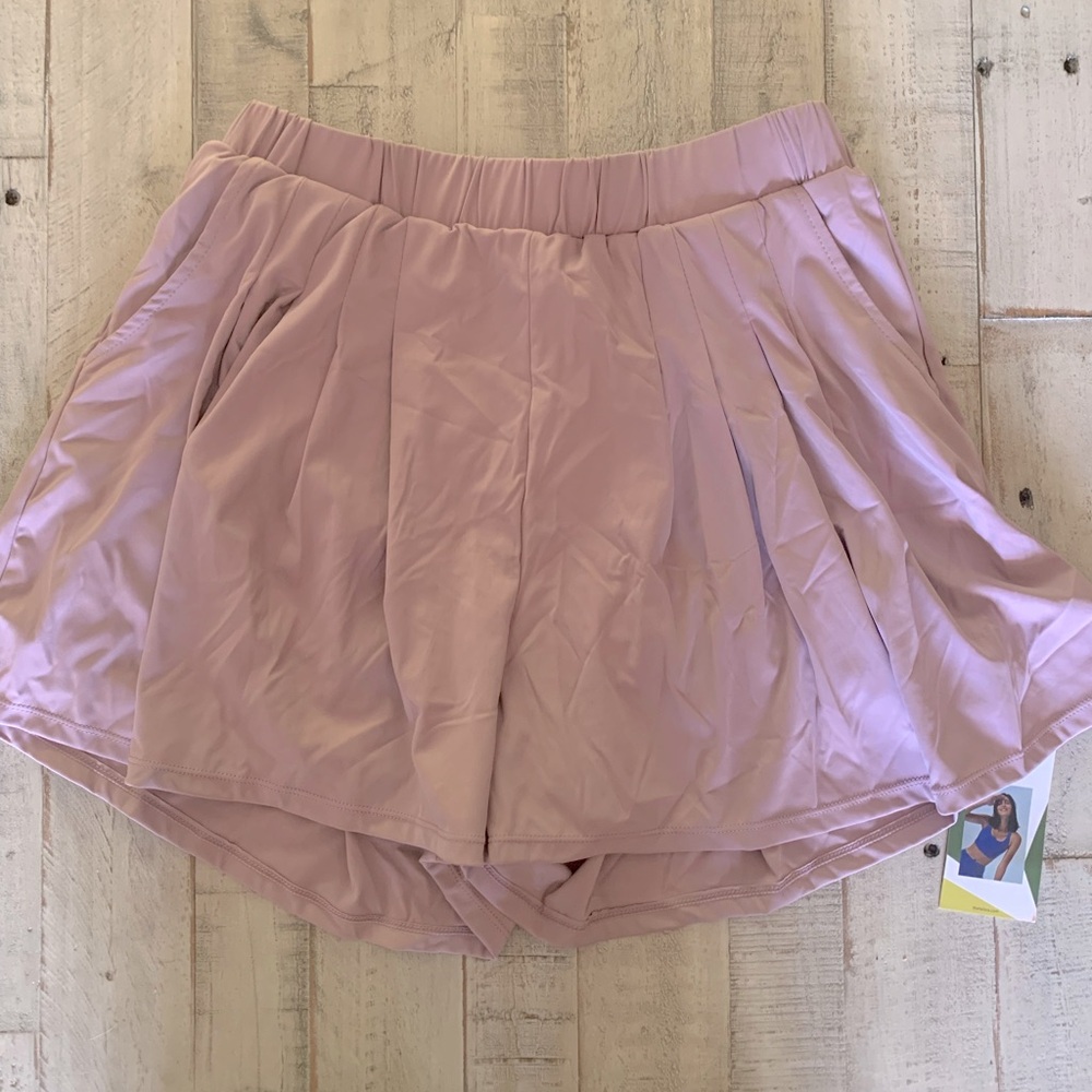 NWT Halara Lined & Pleated Shorts Size XL